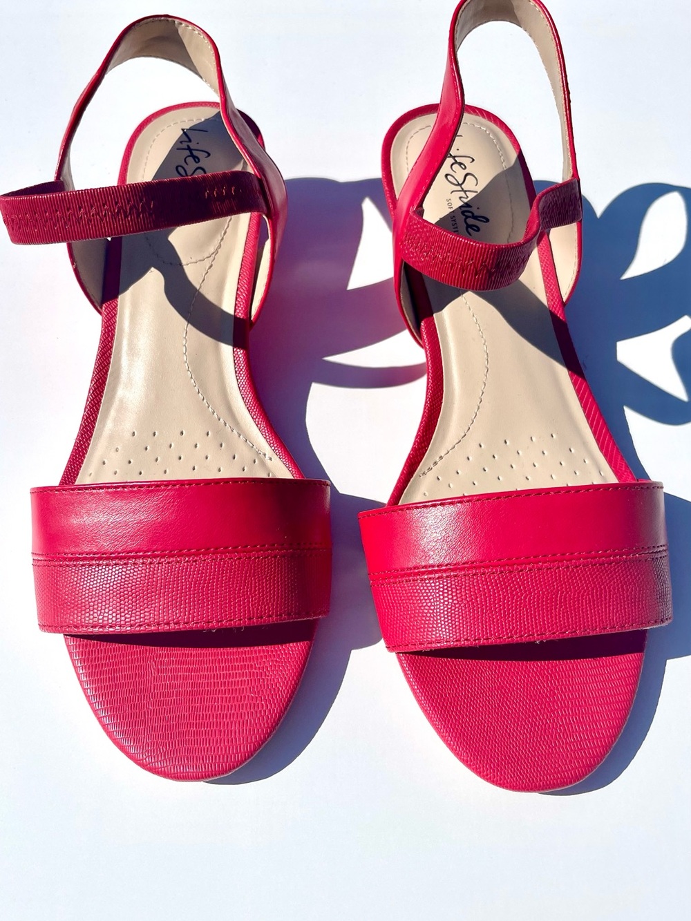 LifeStride Yuma‎ Red Lizard Wedge Sandals Size 9M EXCELLENT - Picture 9 of 9